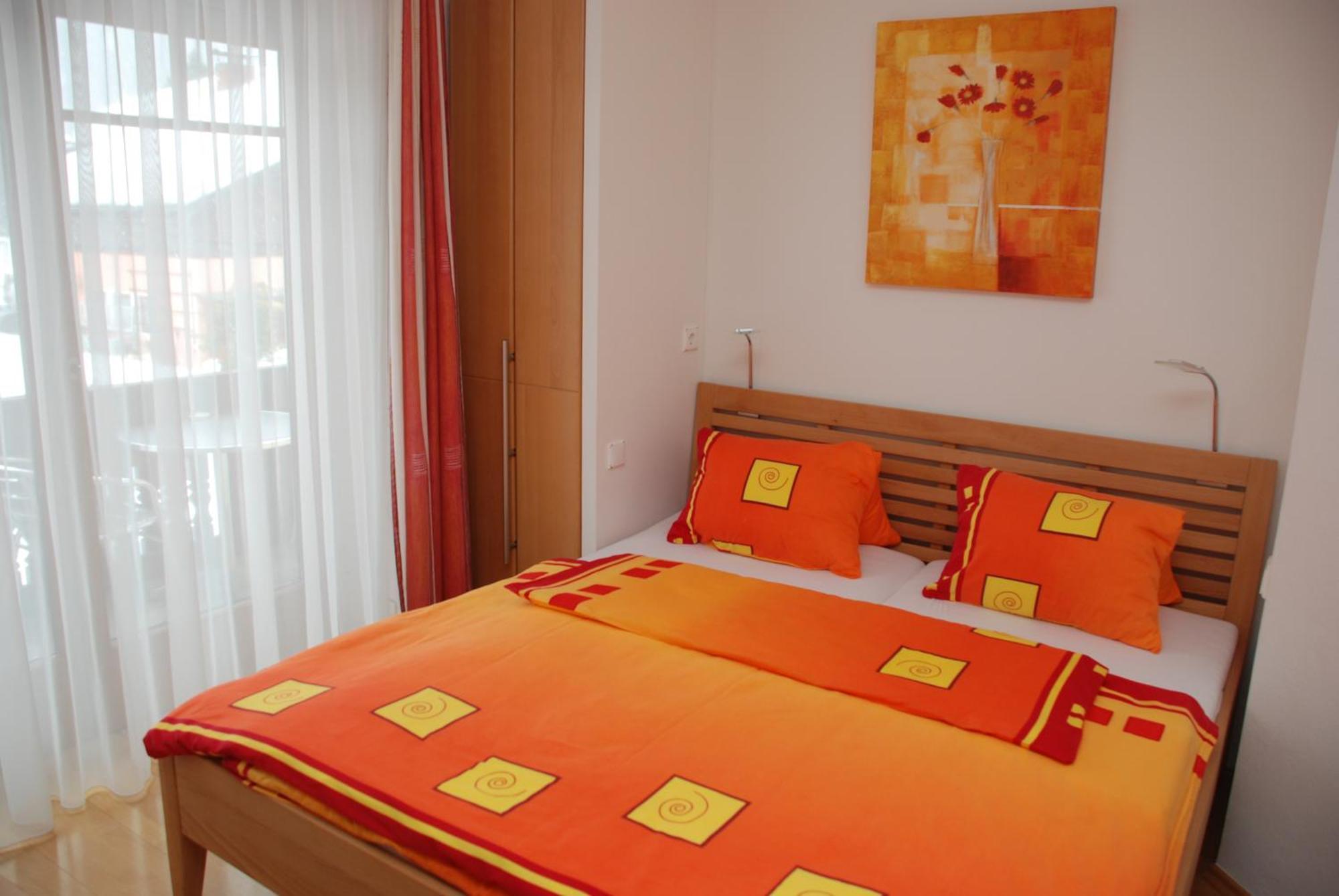 Fewo Wassertheurer Tropolach Room photo